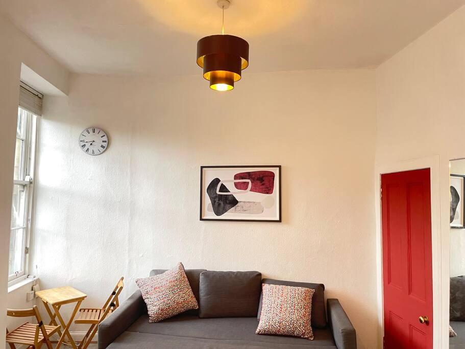 אדינבורו City Studio Flat West Toll Cross מראה חיצוני תמונה