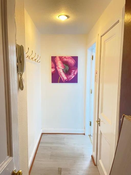 אדינבורו City Studio Flat West Toll Cross מראה חיצוני תמונה